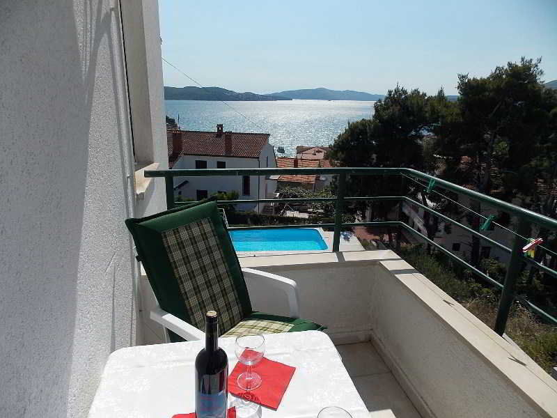 Apartments Villa Goja Trogir Exteriör bild